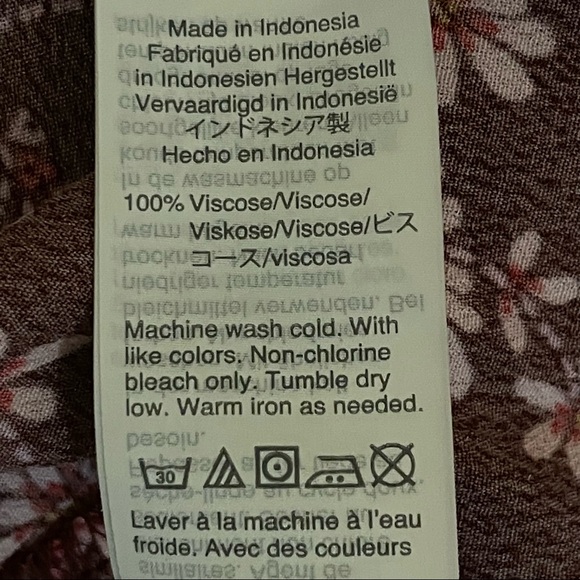 Madewell Tie-Sleeve Brick Red Wrap Top in Butterfly Sanctuary with Tie Sleeves - Picture 9 of 16